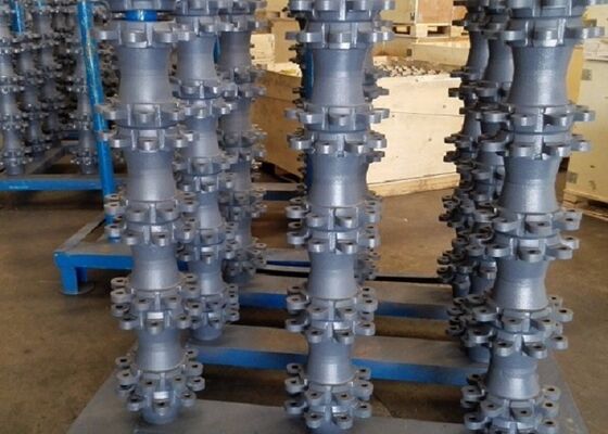 OEM ذي الجودة العالية الرمل أجزاء حديد الصب حفر محور الخلفي مع انفجار طلق FCD450 GGG45