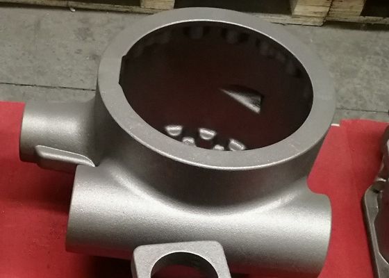 OEM عالية الجودة الرمال أجزاء الحديد الصلب رأس محرك مع الطلاء النهائي الأبعاد الدقيقة