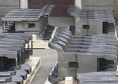 أجزاء آلات بناء السيارات صب الإطار مع البعد الدقيق